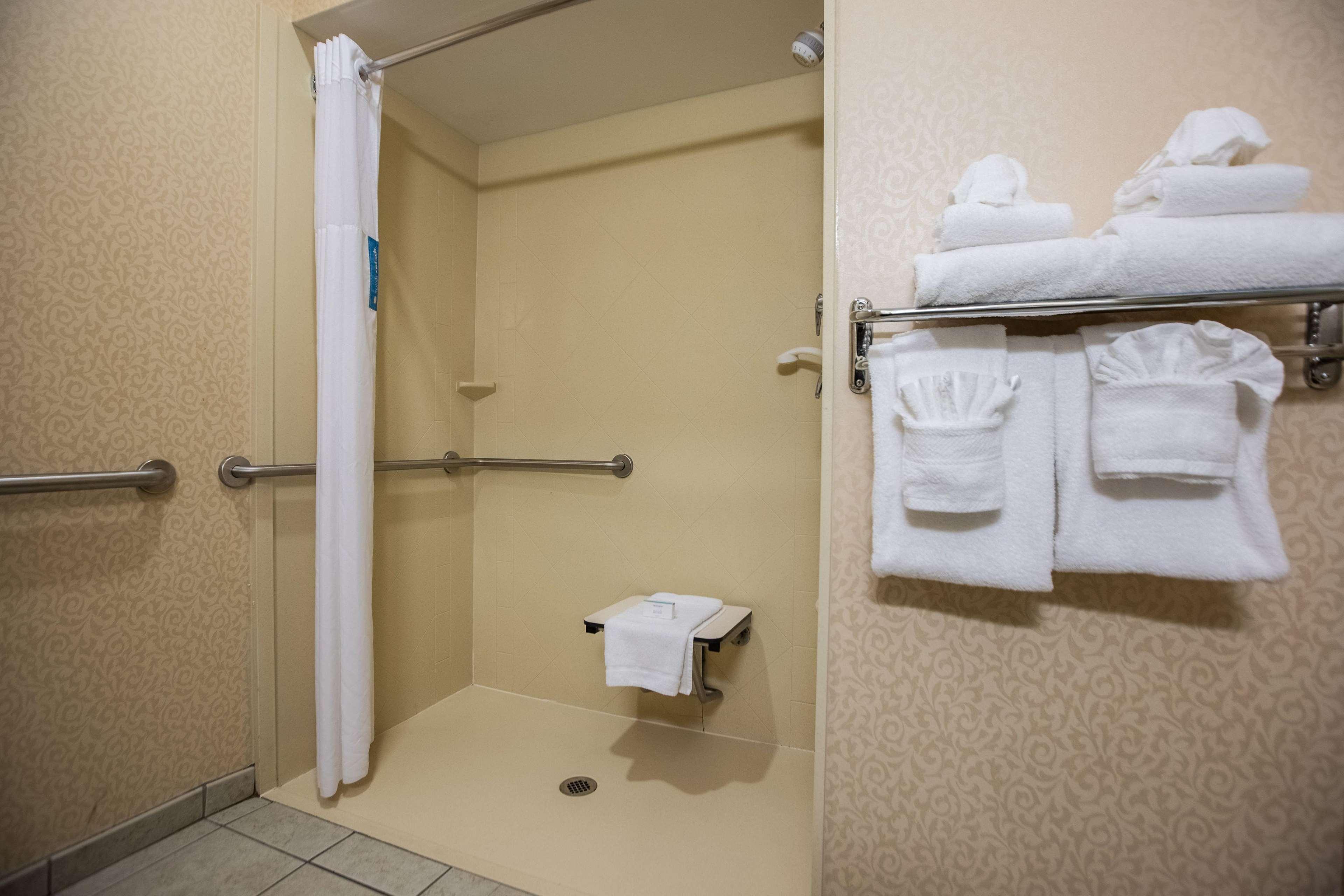 Hampton Hadley-amherst Area Hotel